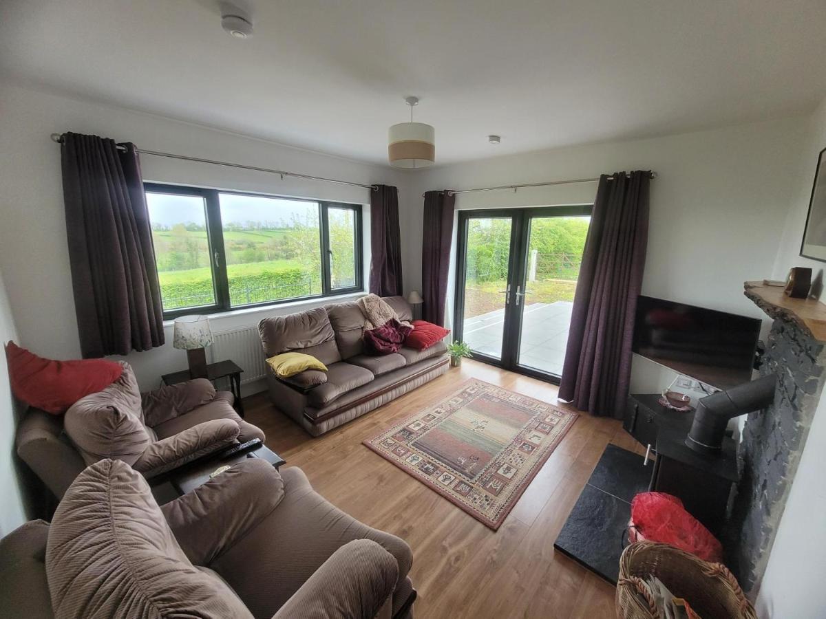 Helen'S Villa Maghera  ภายนอก รูปภาพ